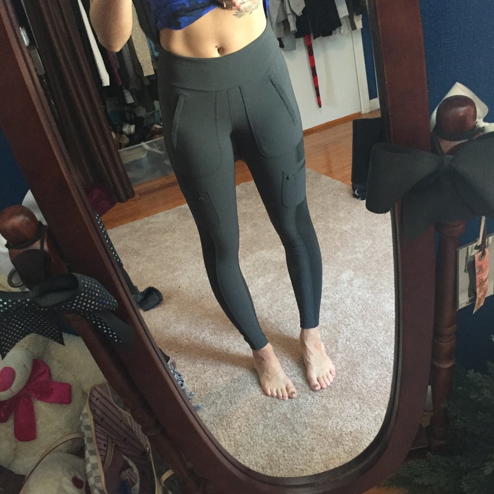 athleta hike tight, olive color, size 0